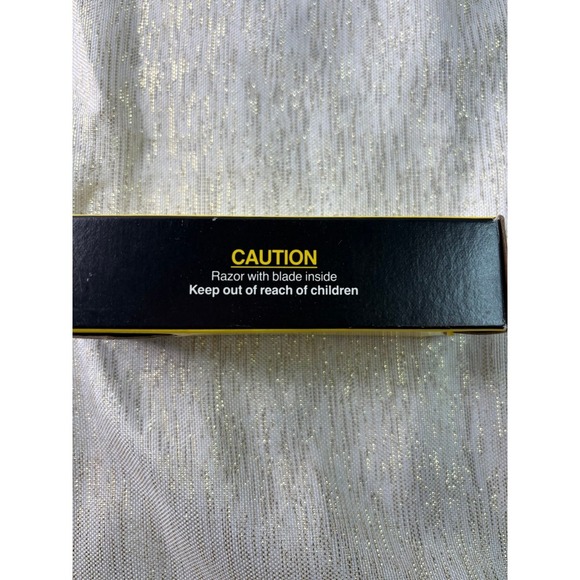 vintage Schick Super II Plus Pivoting Razor with 2 Super II Plus Twin Blade Cart - Picture 2 of 3